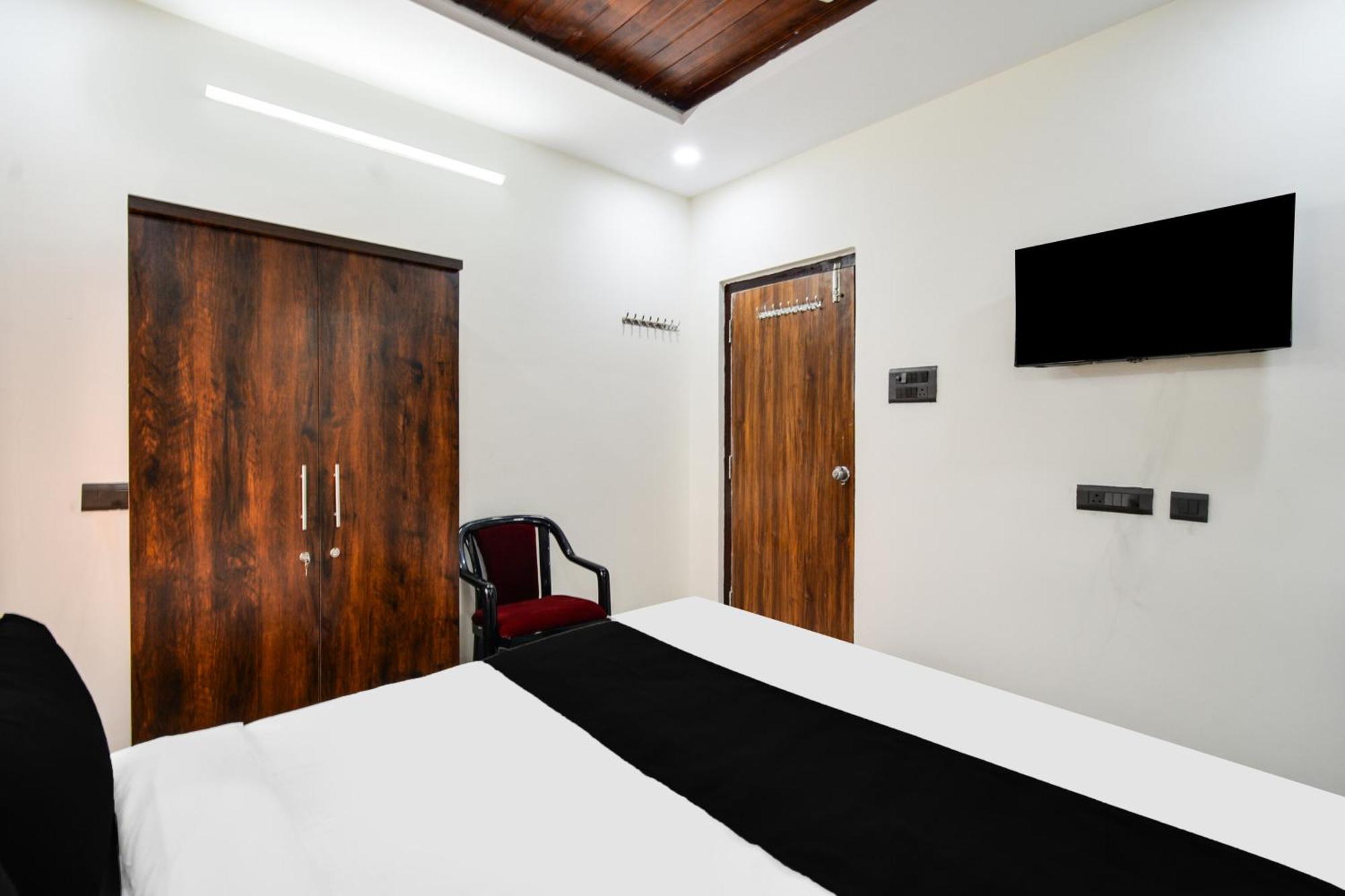 Super Collection O Gachibowli Phase - 1 Near Isb Hotel Luaran gambar